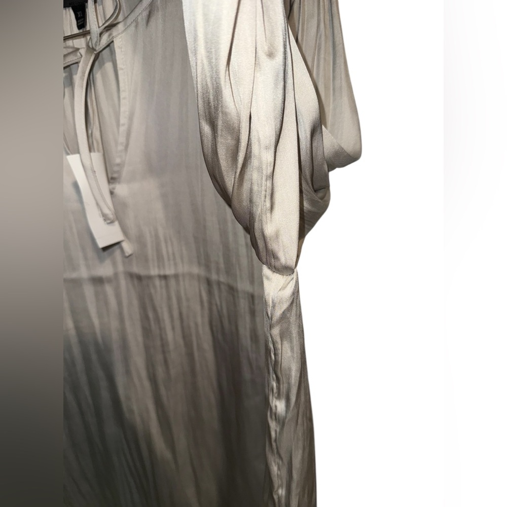 Banana Republic Women Satin Smocked Tie-Neck Blouse Silver Champagne Size XL - Picture 4 of 10